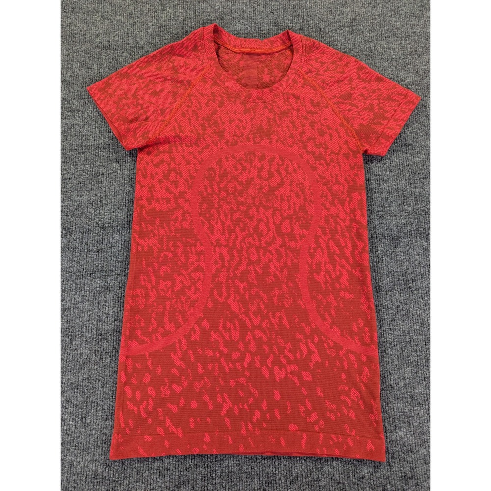Lululemon Swiftly Tech Short Sleeve Crew Red Leopard Jacquard Shirt Sz 4